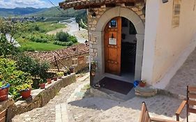 Old Town Hava Baci